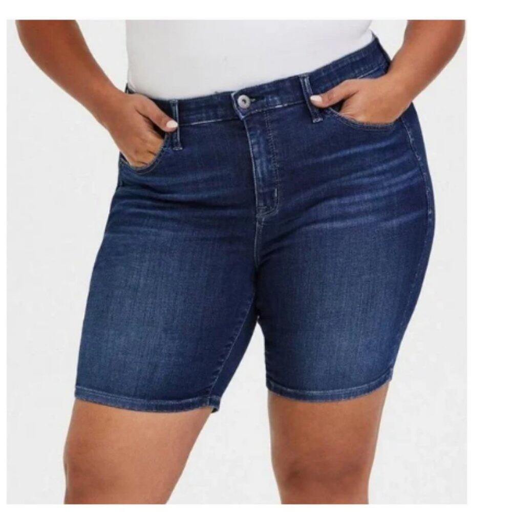 NWOT Torrid Women's Dark Wash Skinny Bermuda Shorts Size 16 Style 17223361